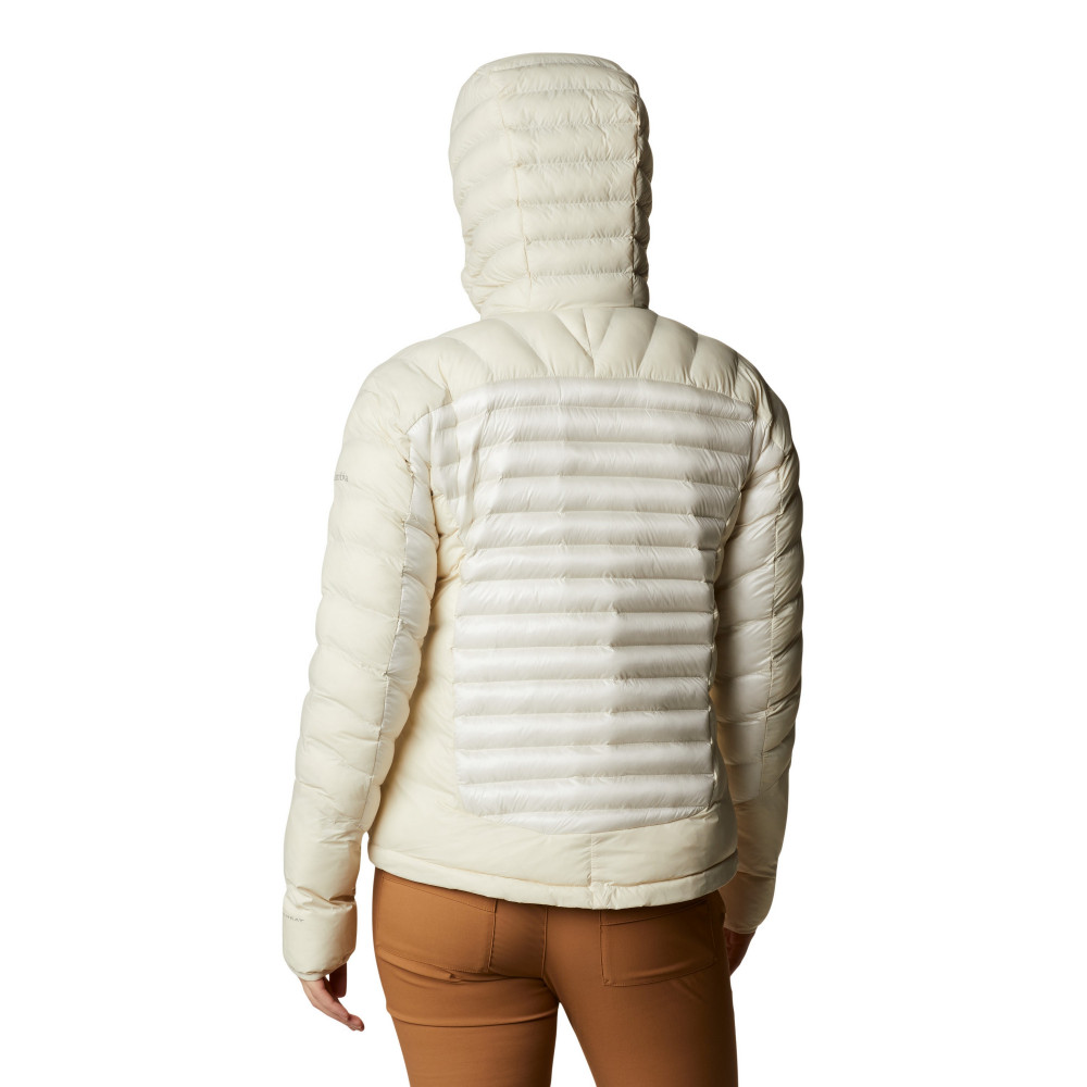 Labyrinth loop hooded